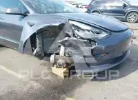 2021 Tesla Model 3 photo