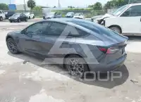 2021 Tesla Model 3 фото