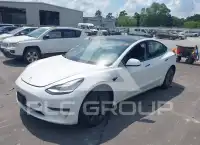 2021 Tesla Model 3 фото