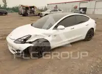 2021 Tesla Model 3 фото