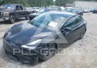 2021 Tesla Model 3 фото