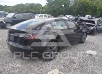 2021 Tesla Model 3 фото