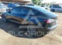 2021 Tesla Model 3 фото