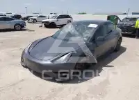 2021 Tesla Model 3 фото