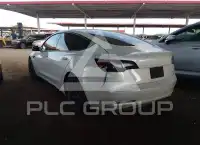 2021 Tesla Model 3 фото