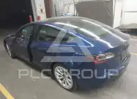 2021 Tesla Model 3 фото
