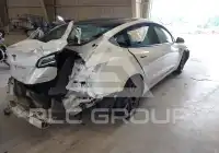 2021 Tesla Model 3 фото