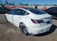 2021 Tesla Model 3 фото