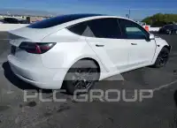 2021 Tesla Model 3 фото