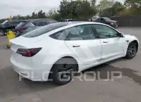 2021 Tesla Model 3 фото
