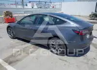 2021 Tesla Model 3 фото