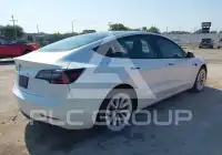 2021 Tesla Model 3 фото