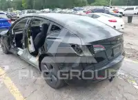2021 Tesla Model 3 фото