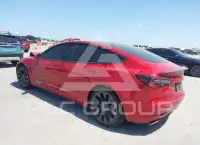 2021 Tesla Model 3 фото