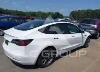 2021 Tesla Model 3 фото