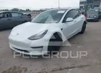 2021 Tesla Model 3 фото