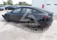 2021 Tesla Model 3 фото