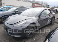 2021 Tesla Model 3 фото