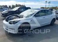 2021 Tesla Model 3 фото