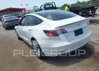 2021 Tesla Model 3 фото