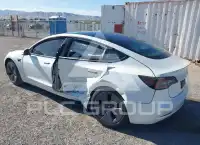 2021 Tesla Model 3 фото