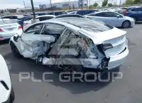 2021 Tesla Model 3 фото