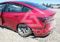 2021 Tesla Model 3 фото
