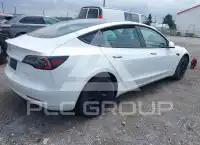 2021 Tesla Model 3 фото