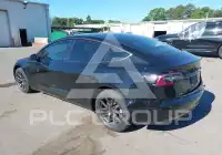 2021 Tesla Model 3 фото