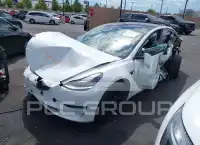 2021 Tesla Model 3 фото
