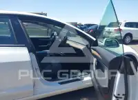 2021 Tesla Model 3 фото