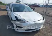 2021 Tesla Model 3 фото