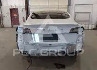 2021 Tesla Model 3 фото