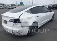 2021 Tesla Model 3 фото