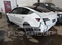 2021 Tesla Model 3 фото