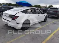 2021 Tesla Model 3 фото