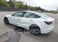 2021 Tesla Model 3 фото