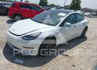 2021 Tesla Model 3 фото