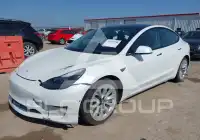 2021 Tesla Model 3 фото