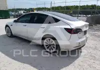 2021 Tesla Model 3 фото