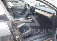 2021 Tesla Model 3 фото