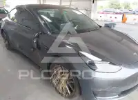 2021 Tesla Model 3 фото