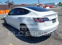 2021 Tesla Model 3 photo