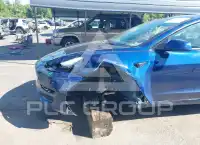 2021 Tesla Model 3 фото