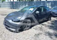 2021 Tesla Model 3 photo