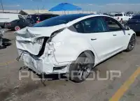 2021 Tesla Model 3 фото