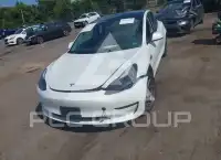 2021 Tesla Model 3 фото