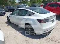 2021 Tesla Model 3 фото