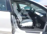 2021 Tesla Model 3 фото