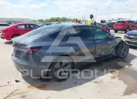 2021 Tesla Model 3 фото